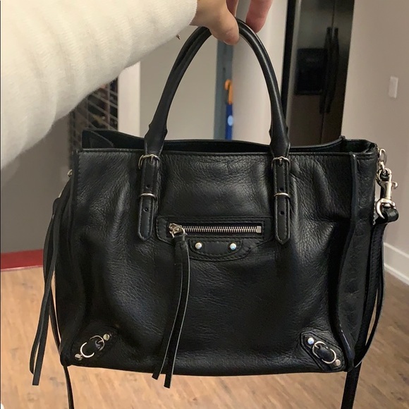 balenciaga a4